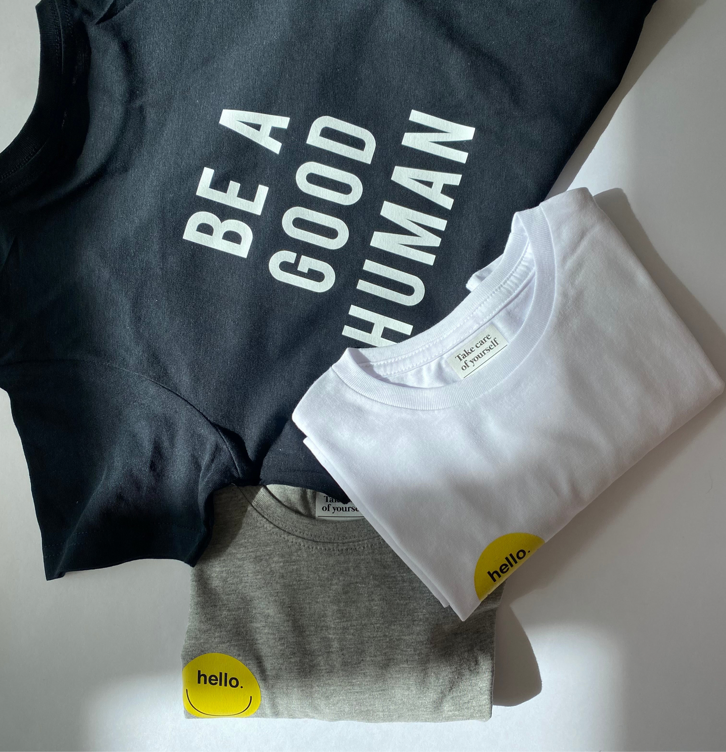 Playera Be a Good Human para Niños